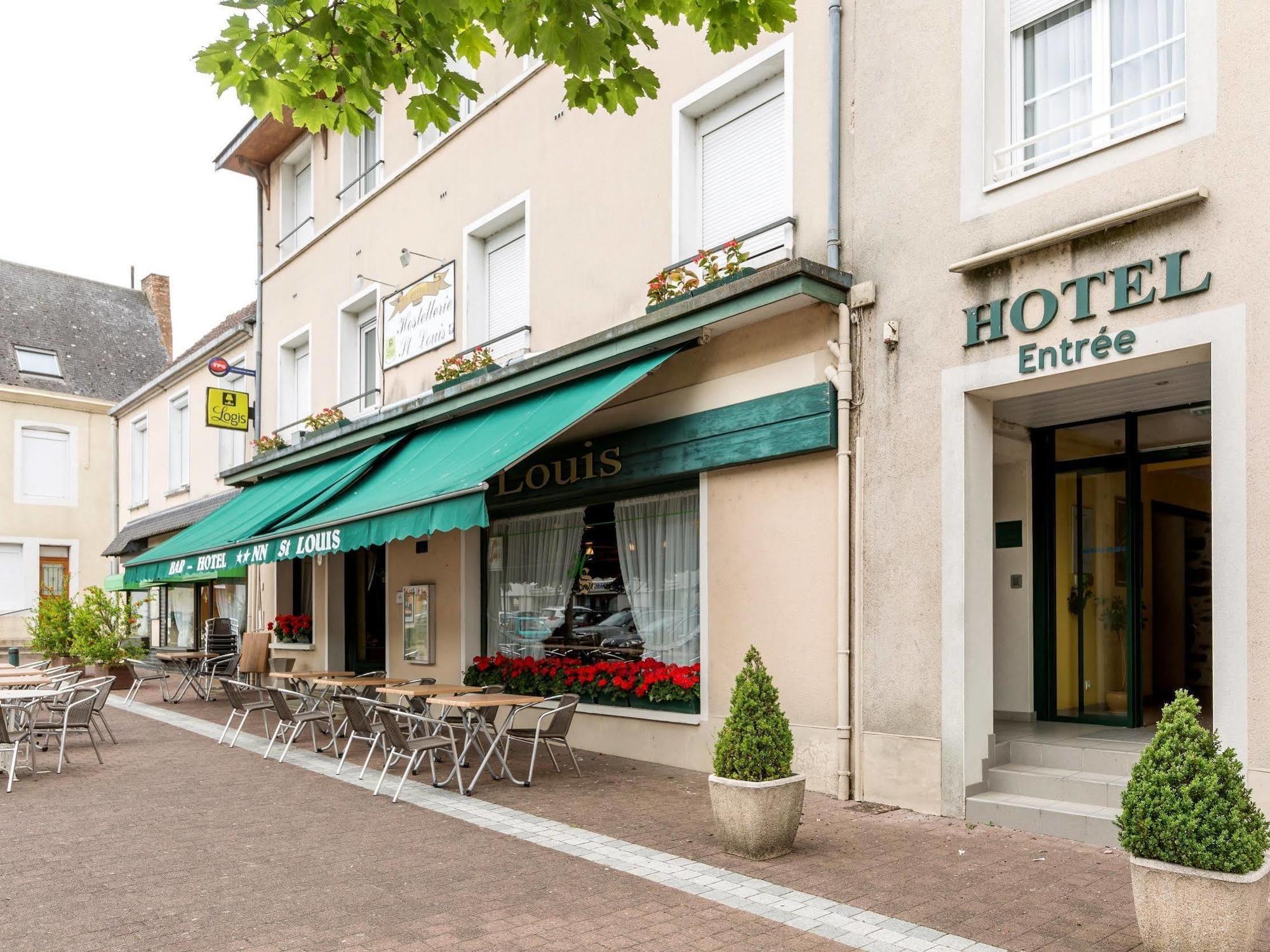 Готель Logis Saint Louis La Suze-sur-Sarthe Екстер'єр фото